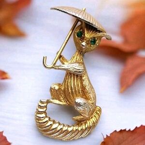 Vtg Signed OBCO 66 Green Rhinestone Eyes Cat Umbrella Whimsical Figural Brooch